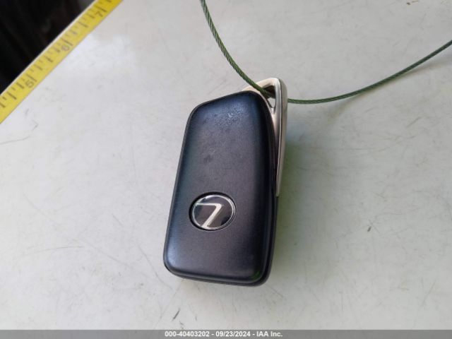 JTJYARBZ7K2157030 Lexus NX 300