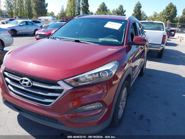 KM8J33A45JU767511 Hyundai TUCSON SEL