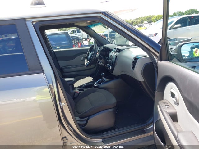 Aukcja sprzedaży 2017 Kia Soul, vin: KNDJN2A27H7492143, numer aukcji: 40403277