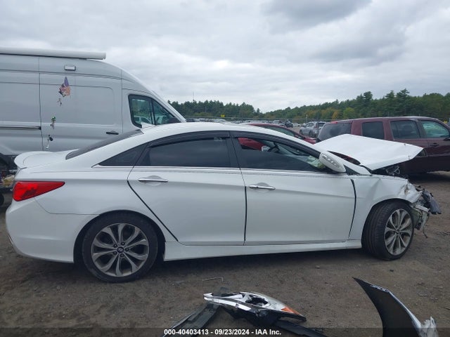 Hyundai Sonata Se 2.0t 2014 5NPEC4AB6EH851587 Image 14