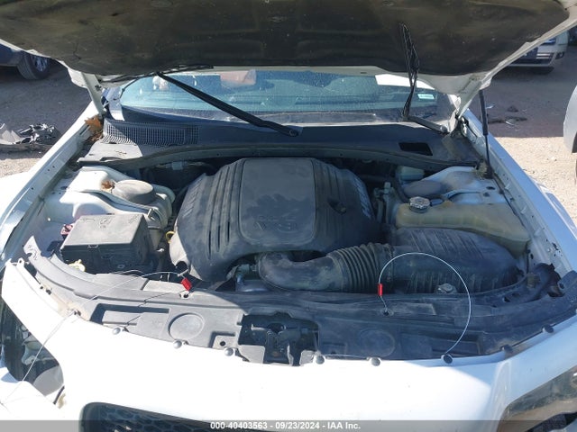 Chrysler 300 2015 2C3CCABT3FH501104 Image 10