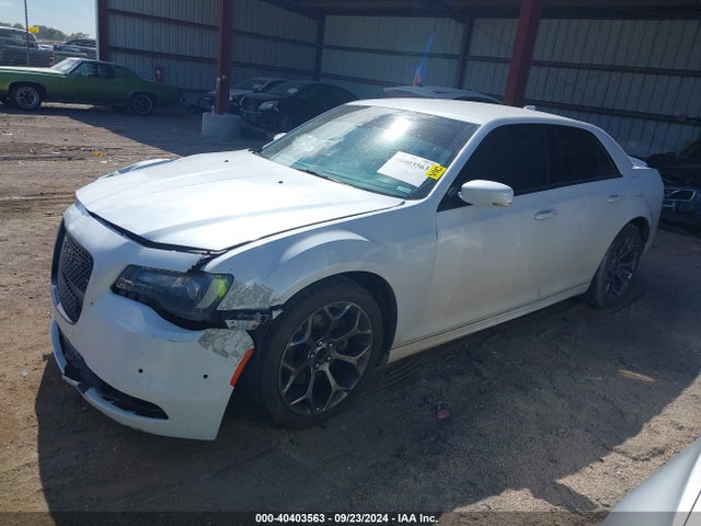 Chrysler 300 2015 2C3CCABT3FH501104 Image 2