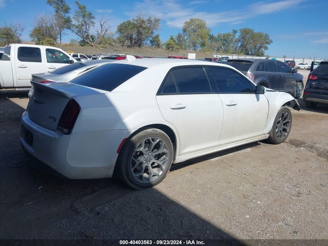 Chrysler 300 2015 2C3CCABT3FH501104 Image 4