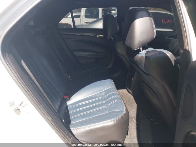 Chrysler 300 2015 2C3CCABT3FH501104 Image 8