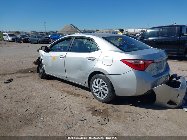 Toyota COROLLA LE 2019 5YFBURHE8KP910148 Image 3
