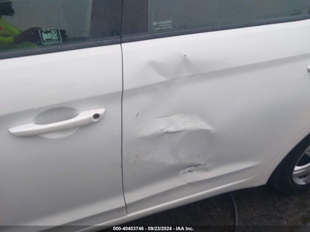 Hyundai ELANTRA SE 2020 5NPD74LF4LH600418 Image 17
