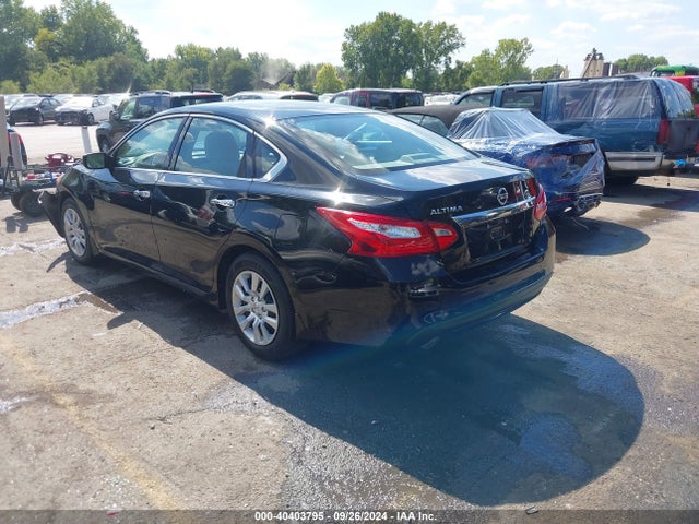 Nissan Altima 2.5 S 2017 1N4AL3APXHC242609 Image 3