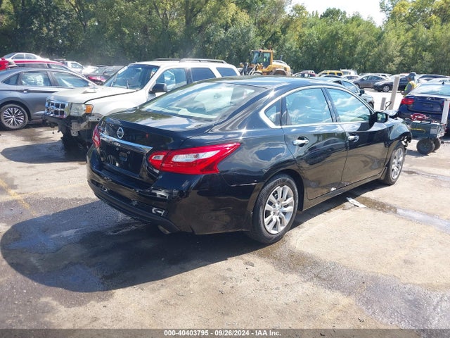 Nissan Altima 2.5 S 2017 1N4AL3APXHC242609 Image 4