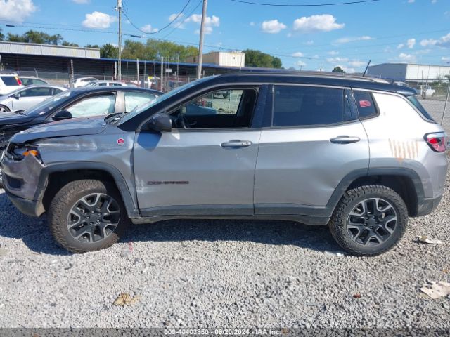 3C4NJDDB1KT668918 Jeep Compass Trailhawk 4x4