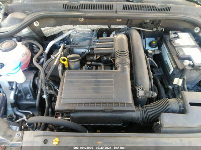 3VW2B7AJ4JM215119 Volkswagen Jetta 1.4t S