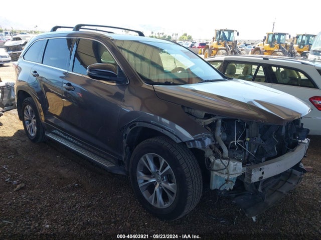 Toyota Highlander Xle V6 2015 5TDKKRFH1FS086879 Image 1