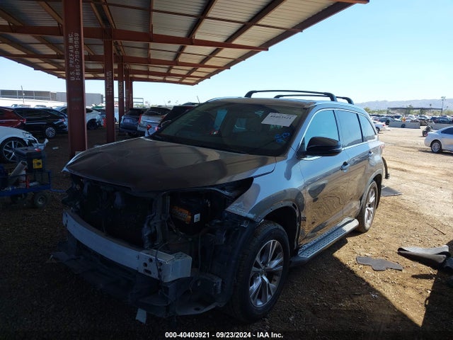 Toyota Highlander Xle V6 2015 5TDKKRFH1FS086879 Image 2
