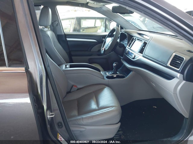 Toyota Highlander Xle V6 2015 5TDKKRFH1FS086879 Image 5