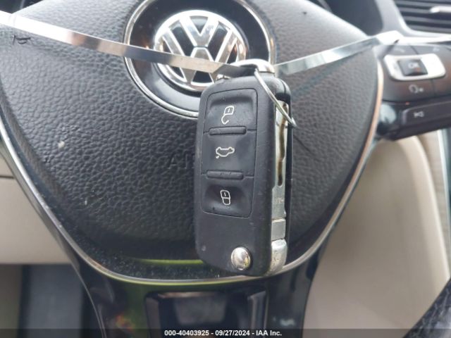 1VWBT7A31HC040290 Volkswagen Passat 1.8t Se