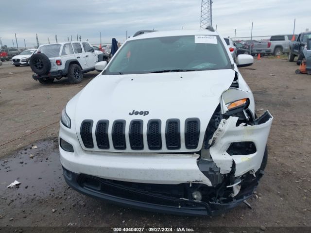 1C4PJMCS8FW764930 Jeep Cherokee Latitude Altitude
