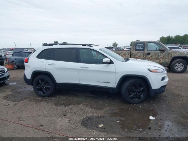 1C4PJMCS8FW764930 Jeep Cherokee Latitude Altitude