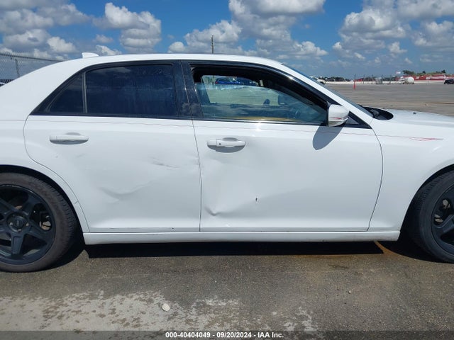 Chrysler 300 300s 2016 2C3CCABG3GH141255 Image 14