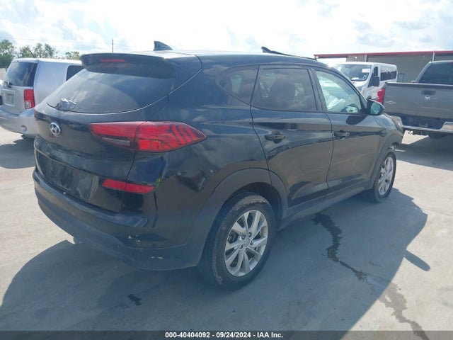 KM8J23A46MU406957 Hyundai TUCSON SE