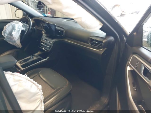 2022 FORD EXPLORER 1FMSK8JH5NGB16455 Photo 4