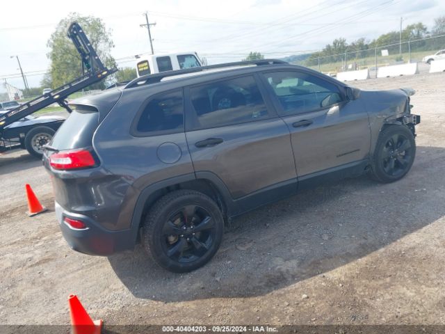 1C4PJLAB3HW593195 Jeep Cherokee Altitude Fwd