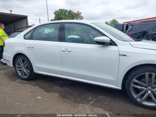 1VWAA7A3XJC020756 Volkswagen Passat 2.0t R-line/2.0t S
