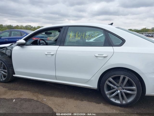 1VWAA7A3XJC020756 Volkswagen Passat 2.0t R-line/2.0t S