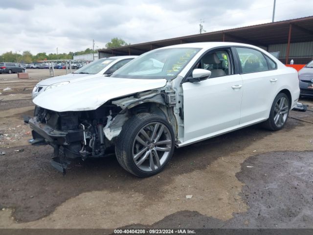 1VWAA7A3XJC020756 Volkswagen Passat 2.0t R-line/2.0t S