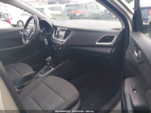 Hyundai ACCENT SE 2019 3KPC24A32KE081021 Image 5