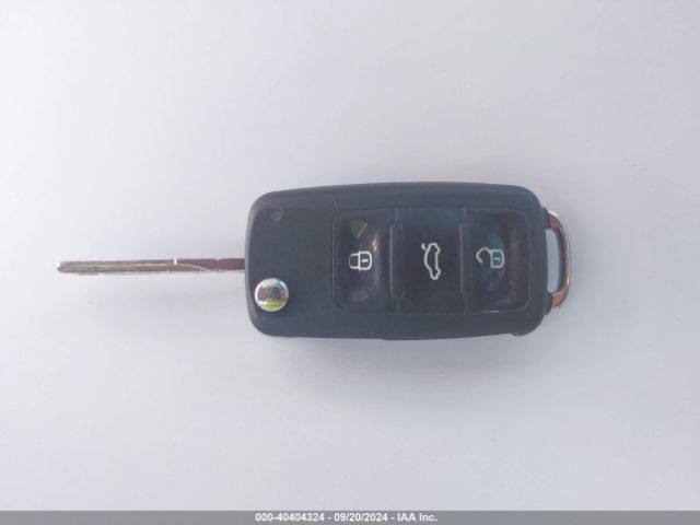 3VW2K7AJXEM319233 Volkswagen Jetta 2.0l S