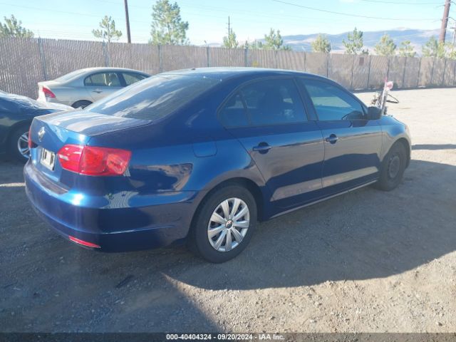 3VW2K7AJXEM319233 Volkswagen Jetta 2.0l S