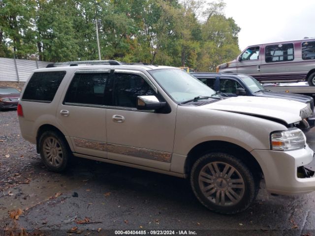 5LMJJ2J51EEL00852 Lincoln Navigator