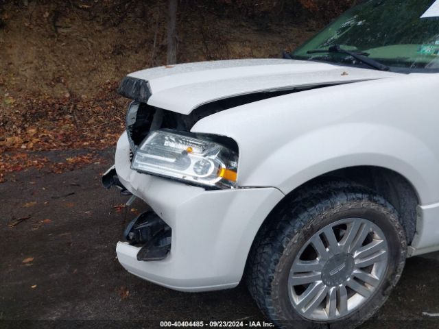 5LMJJ2J51EEL00852 Lincoln Navigator