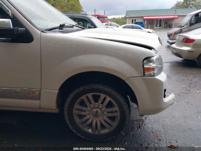 5LMJJ2J51EEL00852 Lincoln Navigator