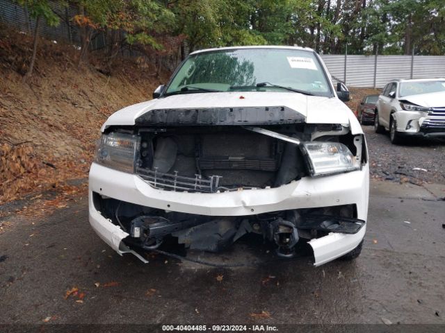 5LMJJ2J51EEL00852 Lincoln Navigator