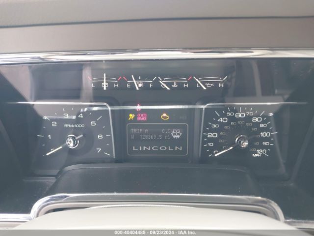 5LMJJ2J51EEL00852 Lincoln Navigator