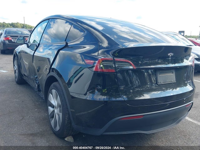 2023 TESLA MODEL Y 7SAYGDEE7PF682531 Photo 2
