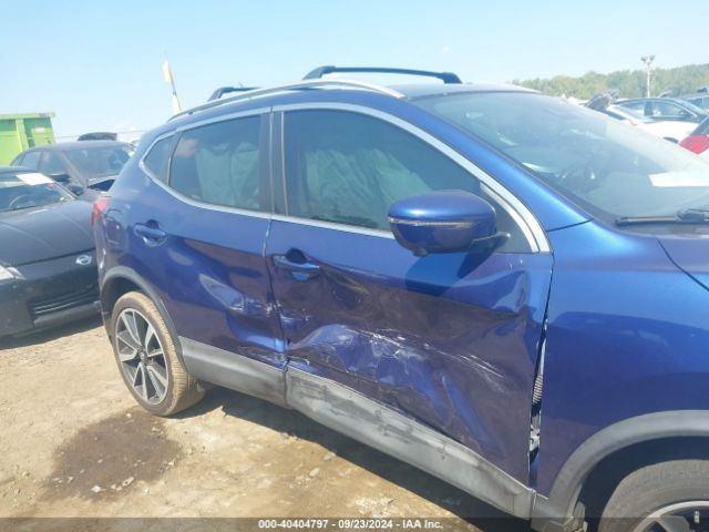 JN1BJ1CR8JW208618 Nissan Rogue Sport Sl