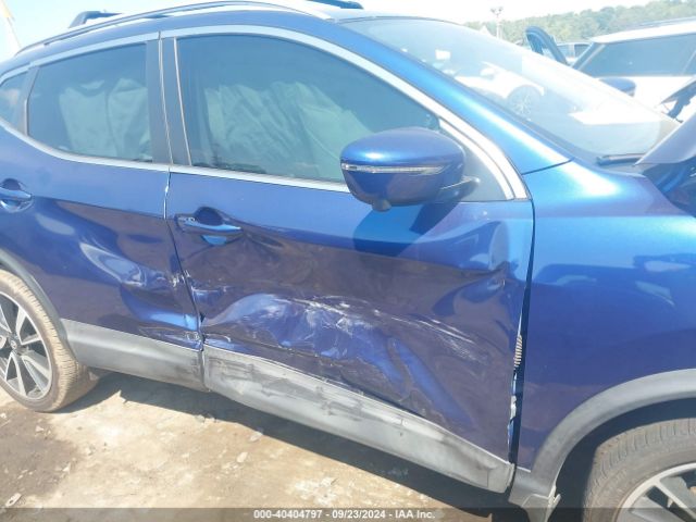 JN1BJ1CR8JW208618 Nissan Rogue Sport Sl
