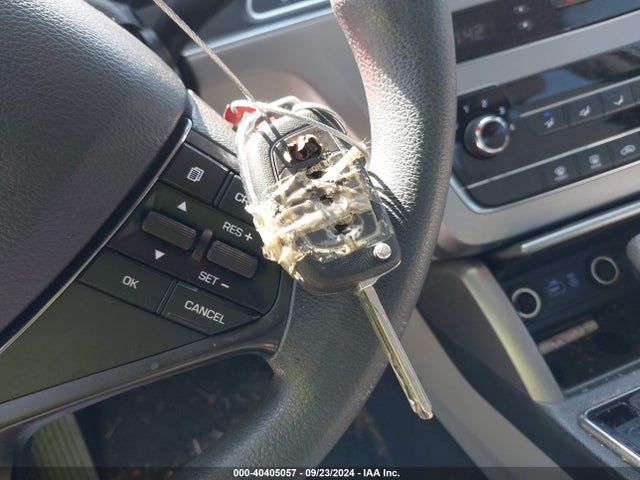 Hyundai Sonata 2017 5NPE24AF6HH517327 Image 11