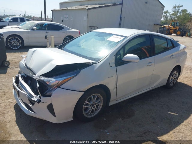 Toyota Prius Three 2016 JTDKARFU9G3025301 Image 2