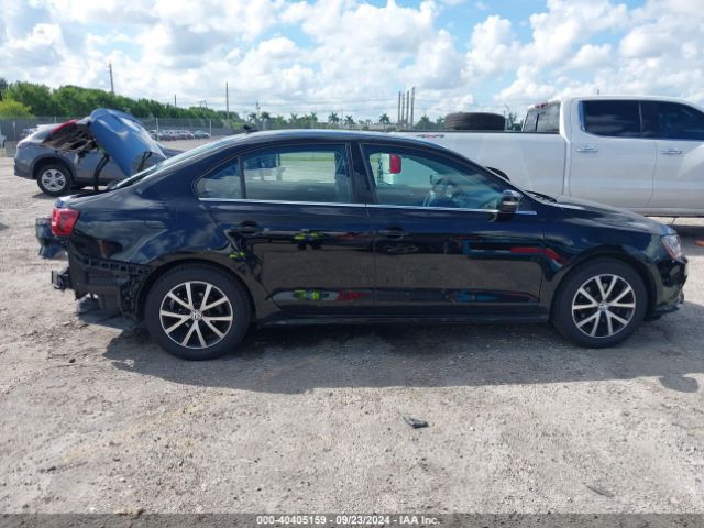 3VWDB7AJ3JM241901 Volkswagen Jetta 1.4t Se/1.4t Wolfsburg Edition