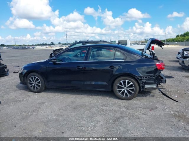 3VWDB7AJ3JM241901 Volkswagen Jetta 1.4t Se/1.4t Wolfsburg Edition