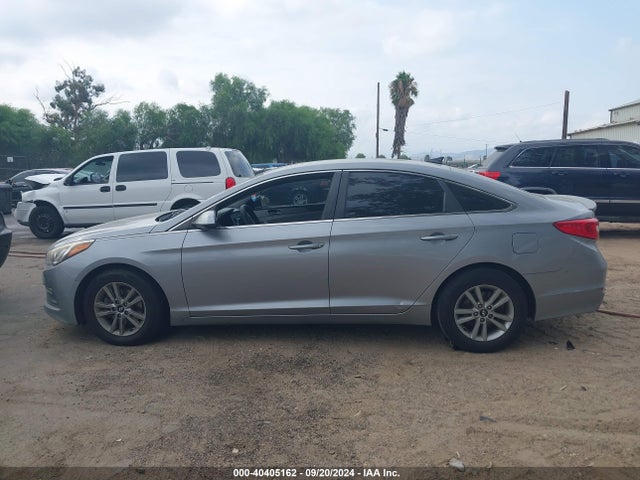 Hyundai SONATA SE 2015 5NPE24AFXFH024201 Image 14