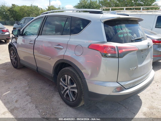 Toyota RAV4 LE 2017 2T3BFREV6HW650216 Image 3