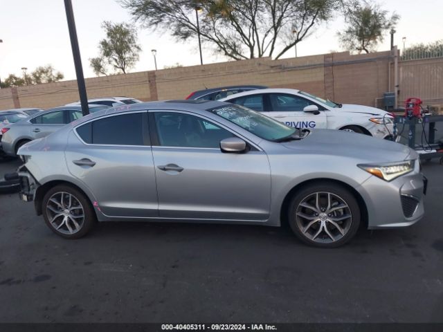 19UDE2F71NA003351 Acura Ilx Premium Package