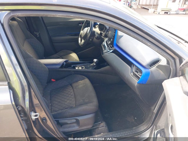 Toyota C-HR XLE 2022 JTNKHMBX4N1131982 Image 5
