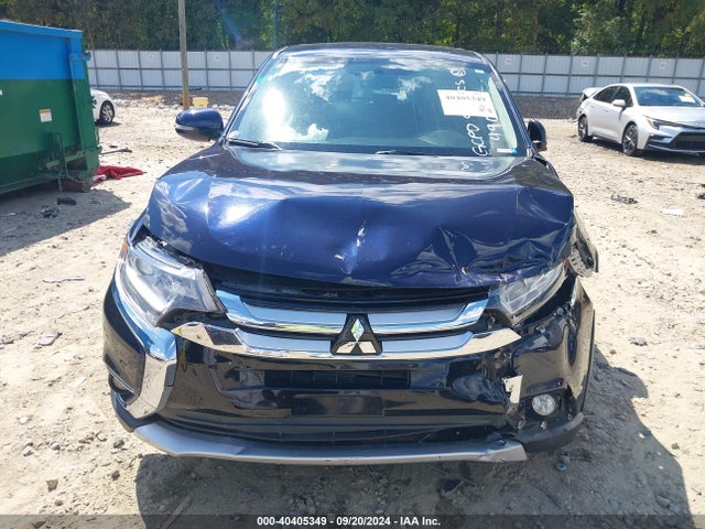 JA4AD3A37HZ064900 Mitsubishi Outlander Se