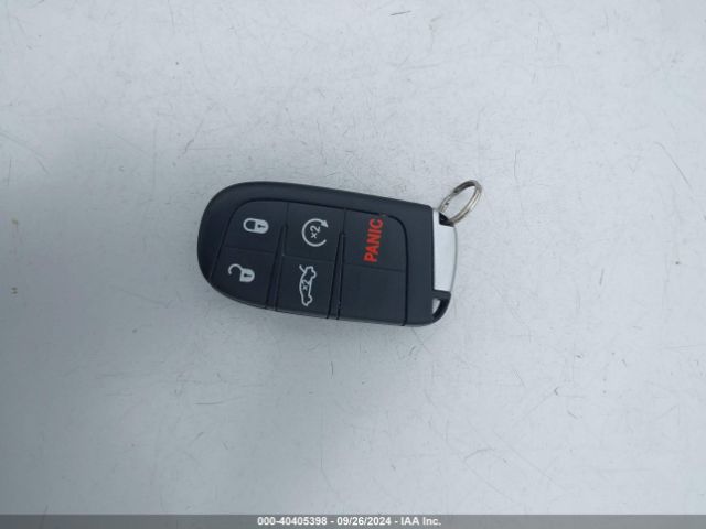 1C3CCCCG4FN647371 Chrysler 200 C