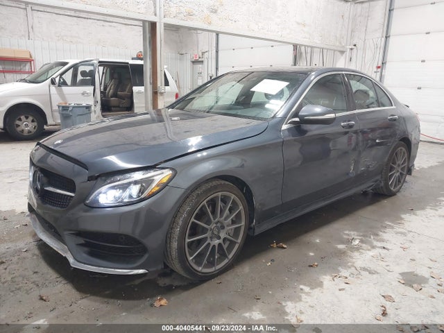 55SWF4KB3FU007936 Mercedes-Benz C 300 4matic/luxury 4matic/sport 4matic
