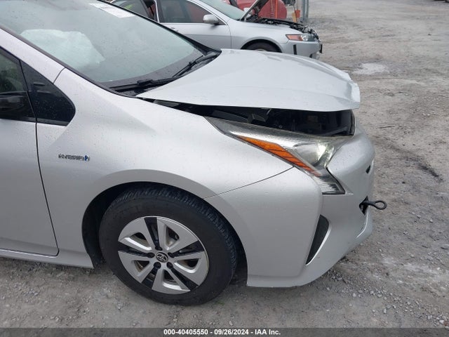 Toyota Prius Two Eco 2016 JTDKARFU7G3505112 Image 18